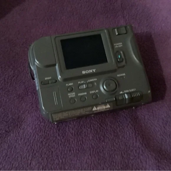 Camera - Picture 3 of 5